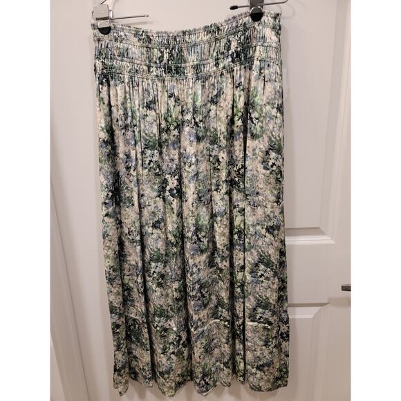 Vince Painted Floral Smocked Skirt with pockets - Picture 3 of 13